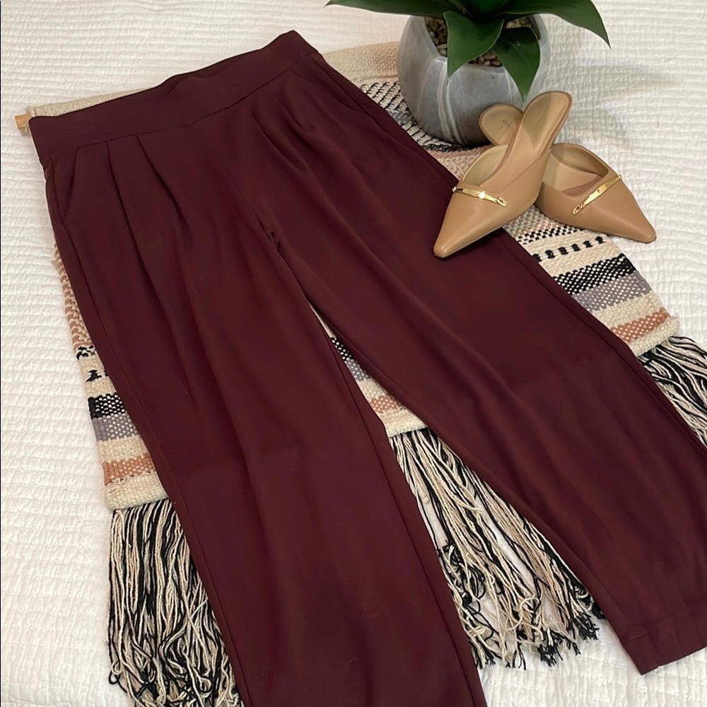 🤎NWOT🤎 LOFT Pleated Ponte Pants